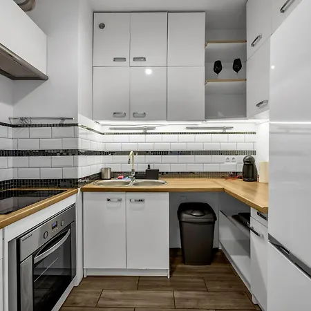 Marywilska Comfort By Bookinghost Apartment *
