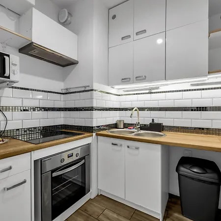 Marywilska Comfort By Bookinghost * ワルシャワ